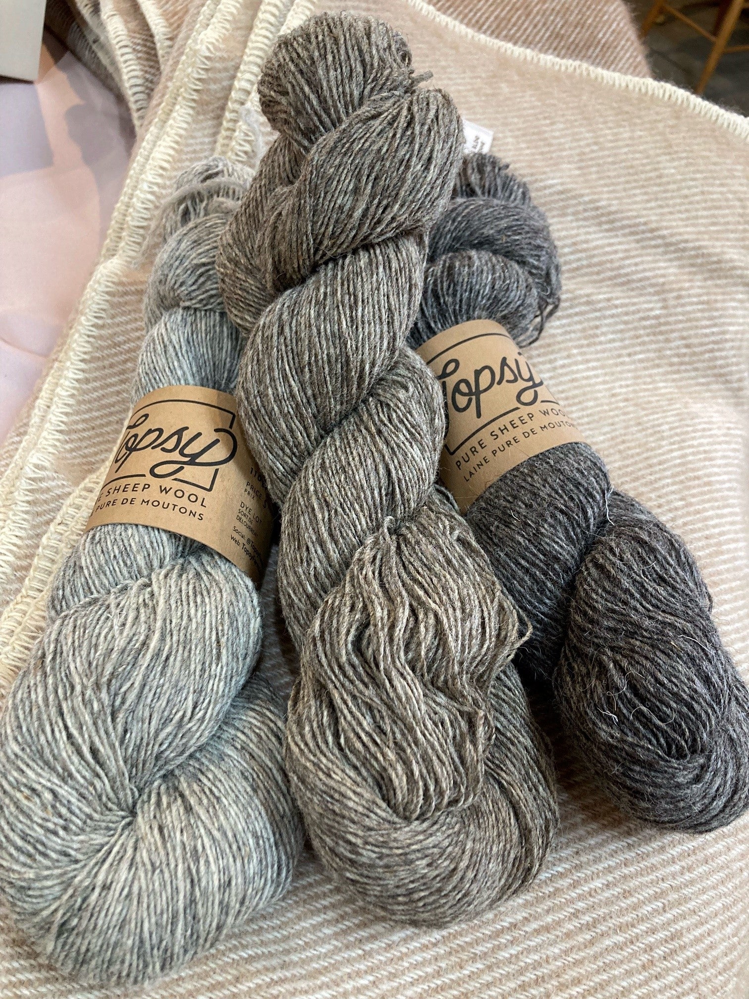 Medium Grey yarn